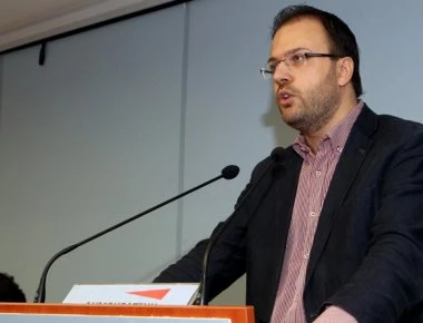 Θεοχαρόπουλος: «Η κυβέρνηση έκανε πίσω στον αναγκαίο διαχωρισμό εκκλησίας-κράτους»